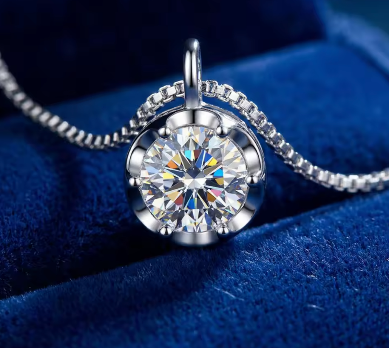 Sterling Silver Minimalist 1-Carat Zircon Pendant Necklace